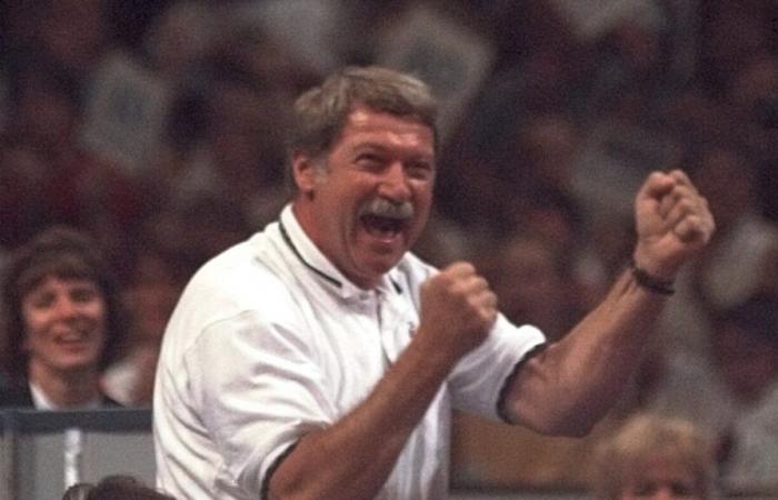 Bela Karolyi, leggendaria e controversa allenatrice di ginnastica, muore a 82 anni: NPR