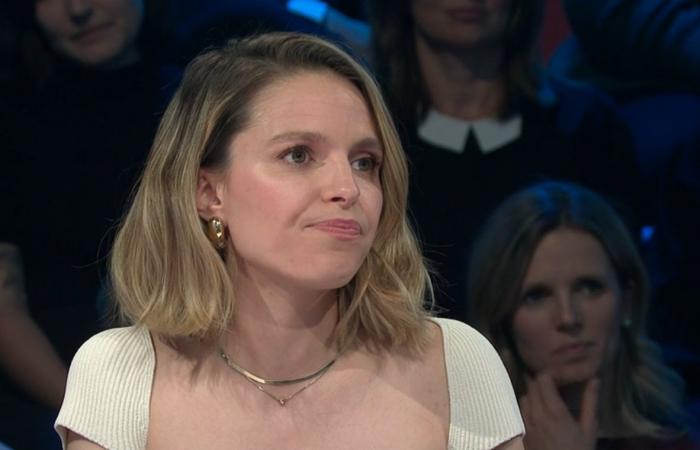 Sarah-Jeanne Labrosse smentisce le voci di rinnovi: “È completamente legale”