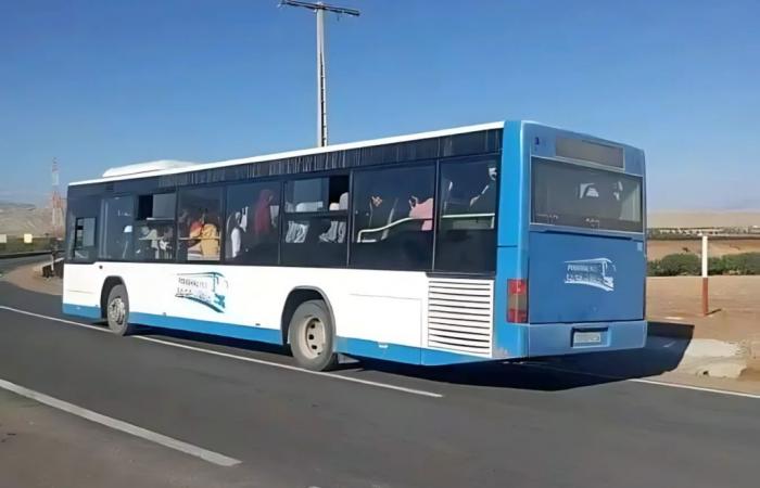 Taza.. I residenti del distretto di Al-Wefaq chiedono un terzo autobus per migliorare il trasporto urbano (foto)