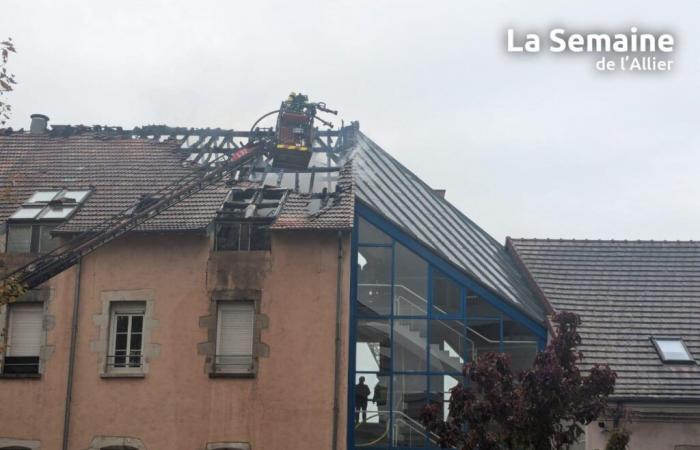 un morto nell’incendio di un edificio