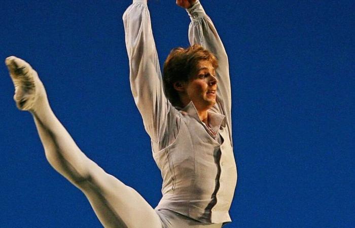 Vladimir Shklyarov, 39enne ballerino russo, è morto dopo essere caduto da un edificio