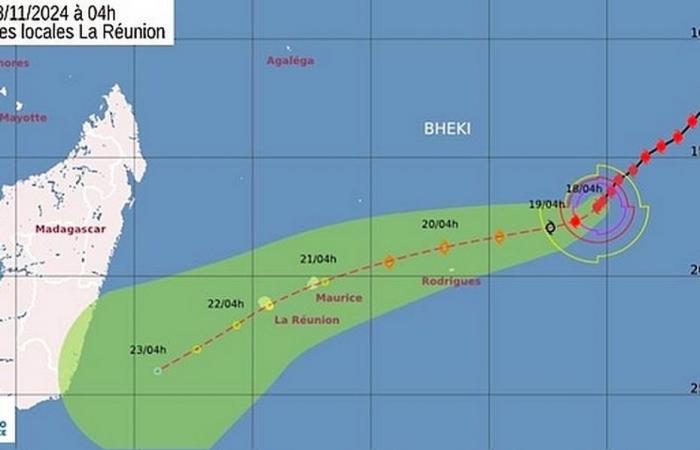 L'intenso ciclone tropicale Bheki si trova a 1.510 km dall'isola della Riunione e a 750 km dall'isola Rodrigues