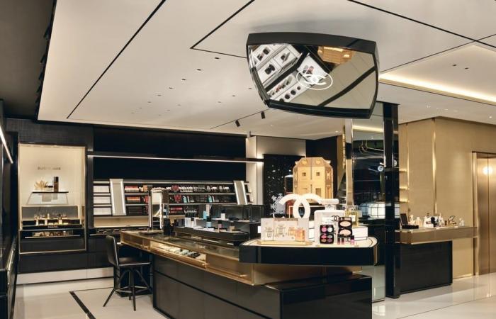 Chanel apre la sua prima “Beauty House” a Parigi