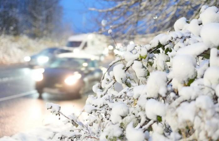 Ultime previsioni meteo: forte allerta neve sulle principali autostrade poiché gli automobilisti nelle ore di punta corrono un “rischio significativo” e le temperature crollano | Notizie dal Regno Unito