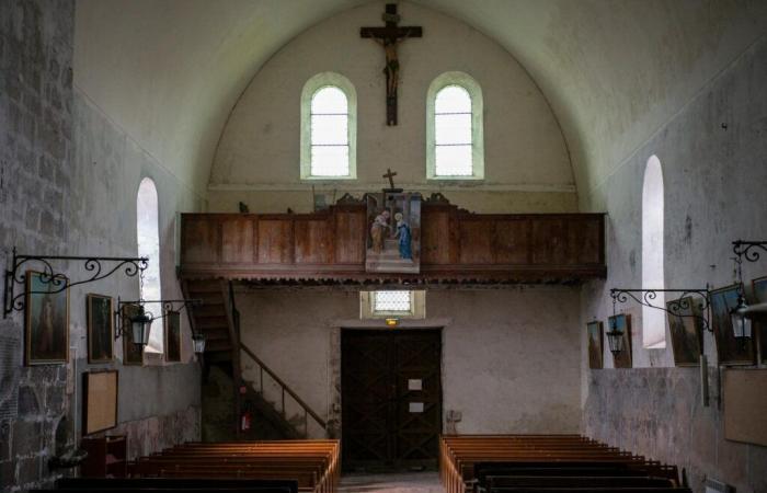 In Francia, le chiese sono chiuse perché fatiscenti, i lavori sono rinviati per mancanza di risorse