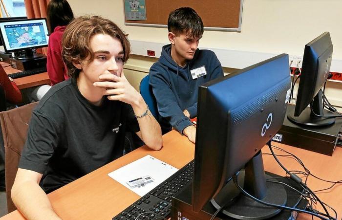 A Lannion, gli studenti delle scuole superiori vedono in anteprima un nuovo videogioco sull’Europa