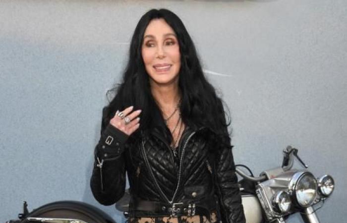 Cher ha pensato al suicidio durante il matrimonio di Sonny Bono