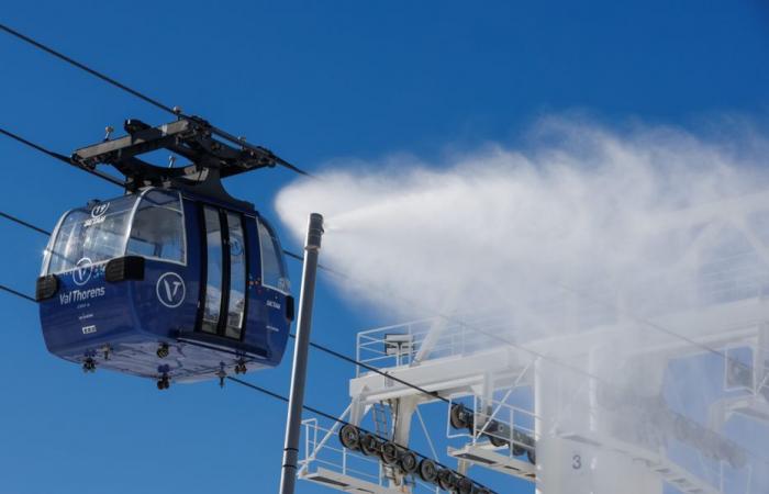 Una cabinovia alla stazione di Val Thorens si schianta contro una stazione di arrivo, provocando almeno due feriti gravi