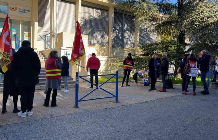 a Digne-les-Bains, i dipendenti della previdenza sociale chiedono salari migliori