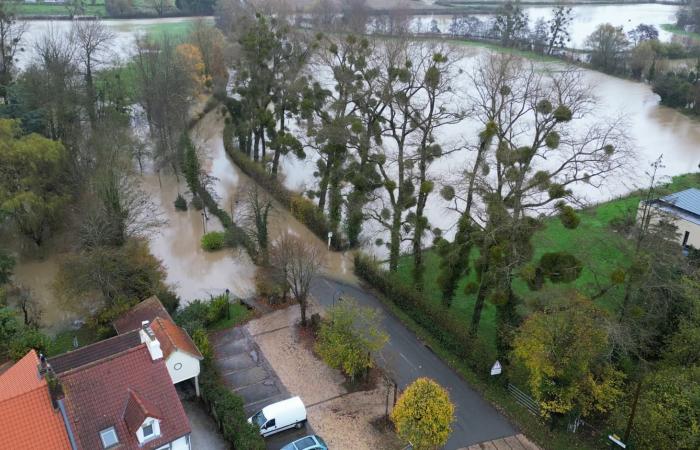 immagini di Hesdigneul-lès-Boulogne, allagata a causa dello straripamento del Liane