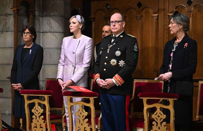 La famiglia principesca si è riunita attorno ad Alberto II e Charlene nella Cattedrale di Monaco per la festa nazionale