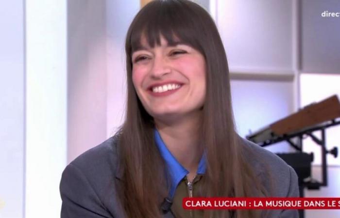 Clara Luciani, questo divertente avvertimento del compagno: “Vedrai…”