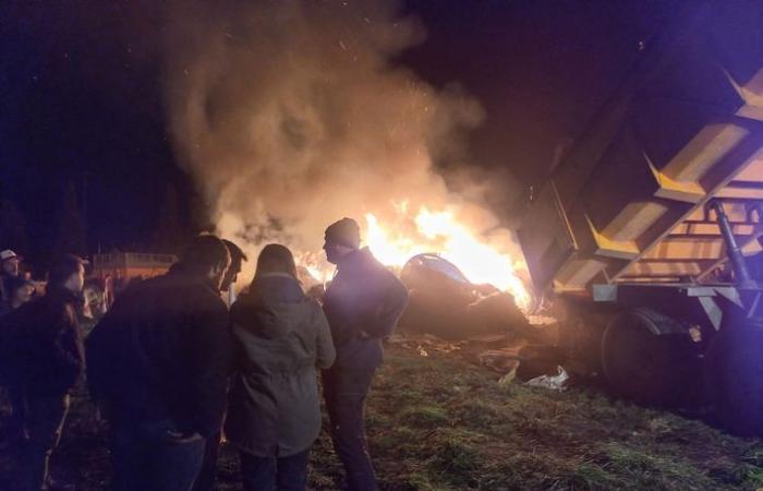 La rabbia degli agricoltori: il progetto di ratifica del Mercosur incendia Montauban