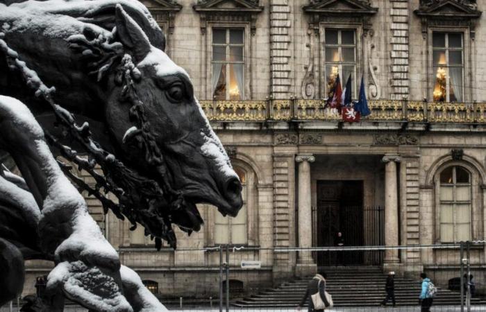 due persone aggredite con un coltello in Place des Terreaux