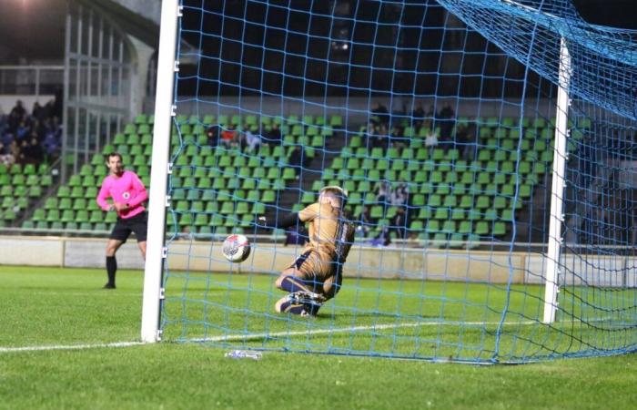 Calcio. Rigore decisivo parato per Victor Pelleray, sul muro dell’AS Cherbourg