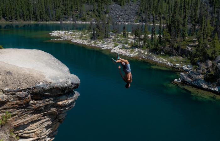 Giurò. Ospite di redazione: Jérémy Nicollin: dall'atletica al cliff jumping, un viaggio ad alta quota | Giura: tutte le informazioni locali