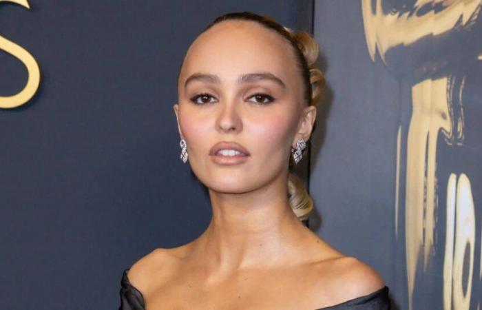 “Molto orgogliosa”, Vanessa Paradis, la figlia Lily-Rose Depp più innamorata che mai del suo rapper, dice di più