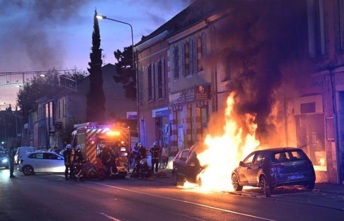 Questa coppia Gers è scampata per un pelo all’incendio del loro veicolo su questa strada trafficata ad Auch