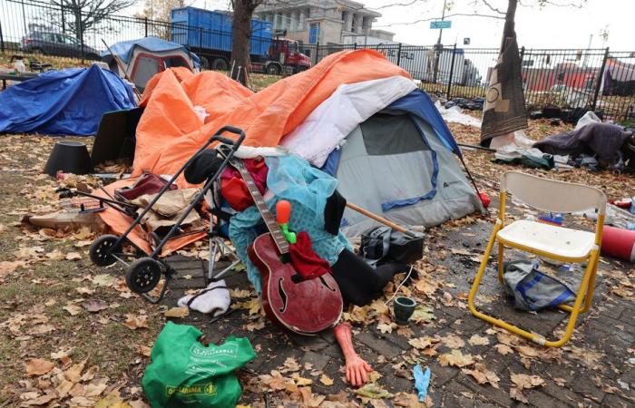 Vagabondaggio | Proroga per l’accampamento di Notre-Dame Street