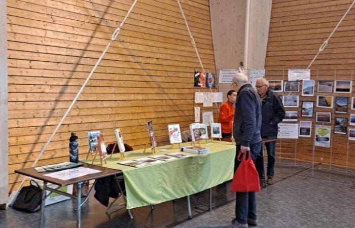 ÉTANG-SUR-ARROUX: Il liceo Natura e Foresta di Velet presente alla fiera del libro di Etang-sur-Arroux