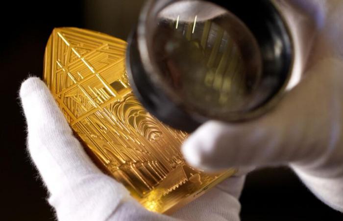 per la riapertura di Notre-Dame, la Zecca di Parigi svela un’eccezionale collezione di monete d’oro e d’argento