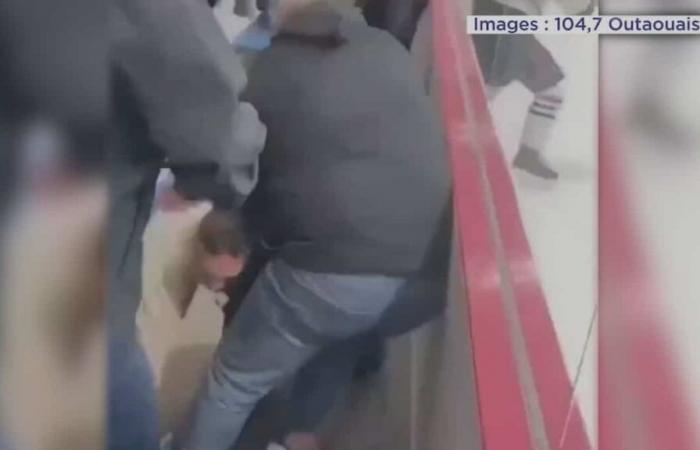 IN VIDEO | Rissa in tribuna e 300 minuti di rigori: una partita di hockey degenera a Gatineau