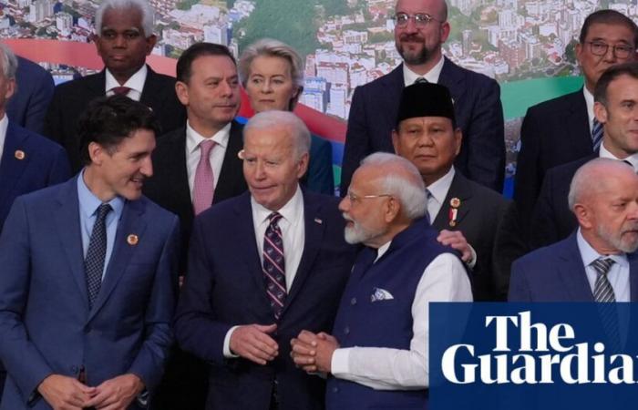 Seconda foto: Biden entra nella foto dei leader del G20 dopo aver saltato la prima | Joe Biden