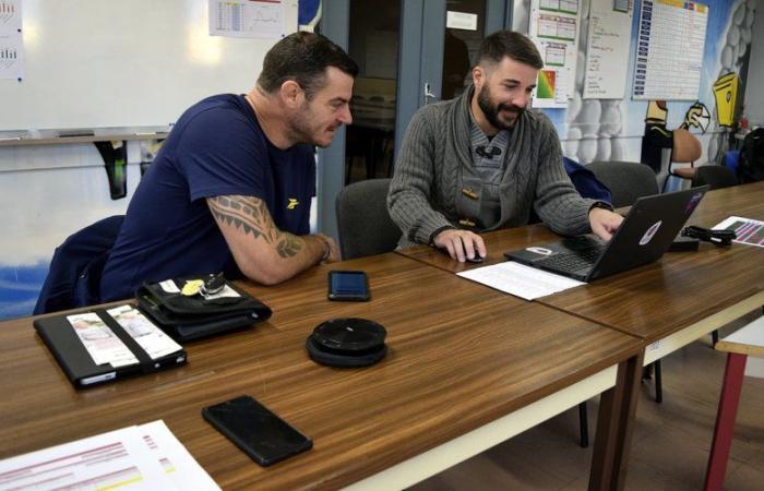 Nel Tarn-et-Garonne, tre dipendenti di La Poste si dedicano a un'operazione per prendersi cura della salute degli anziani