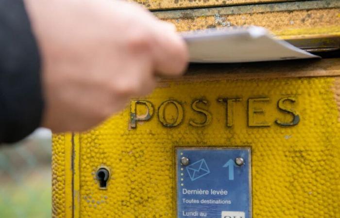 Ha aperto la segreteria di Babbo Natale a La Poste