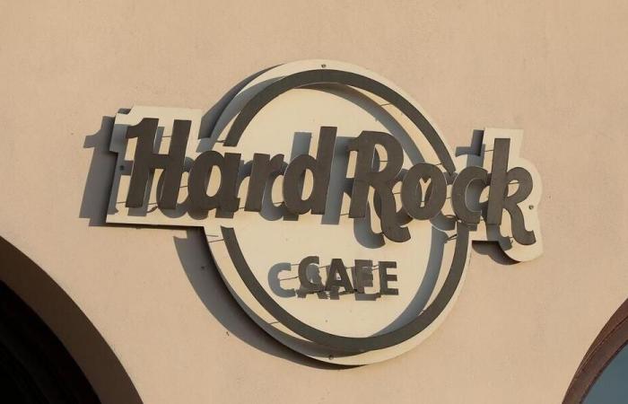 Ha chiuso i battenti a Parigi l'ultimo Hard Rock Café di Francia