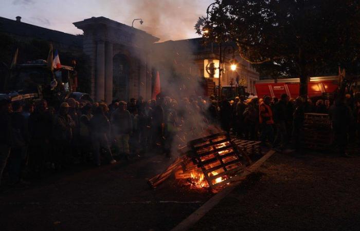 DIRETTO. La rabbia degli agricoltori: leader sindacali espulsi con la forza dalla prefettura di Agen martedì sera, nuove azioni in Francia questo mercoledì