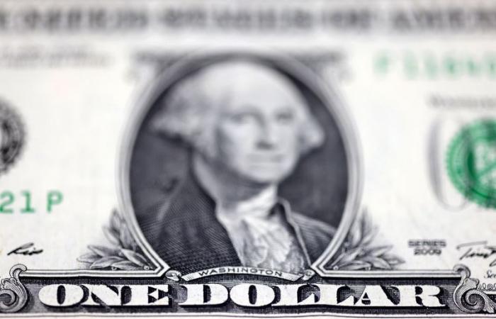 Il dollaro avanza mentre i mercati si concentrano sulle politiche di Trump e sulle prospettive della Fed