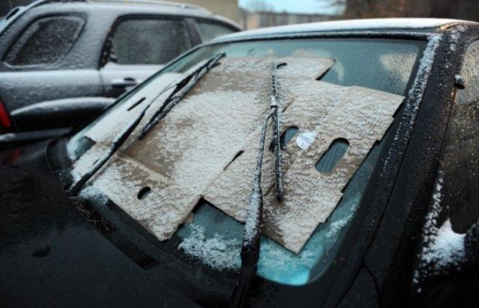 Codice giallo per strade scivolose durante la prima offensiva invernale: rovesci di neve e fino a cinque centimetri di tappeto invernale