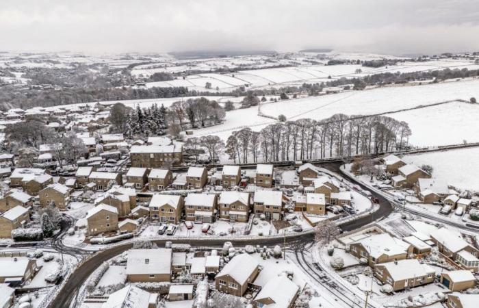 Ultime condizioni meteorologiche: nuovo avviso di neve e ghiaccio emesso dal Met Office come previsto disordine di viaggio