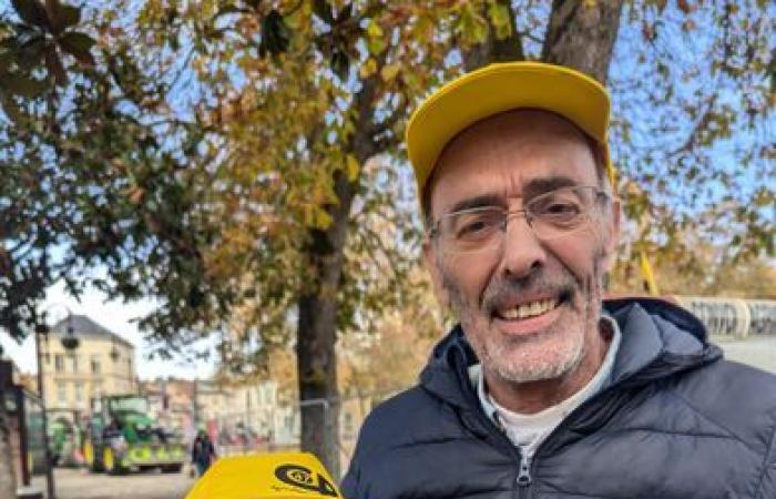 La rabbia dei contadini: “Ci impongono un prezzo di 30 centesimi al chilo per le mele vendute a 3,50 euro nei negozi”