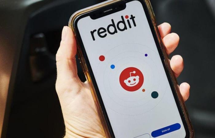 Reddit è inattivo per molti utenti, secondo DownDetector. Ecco cosa sapere.