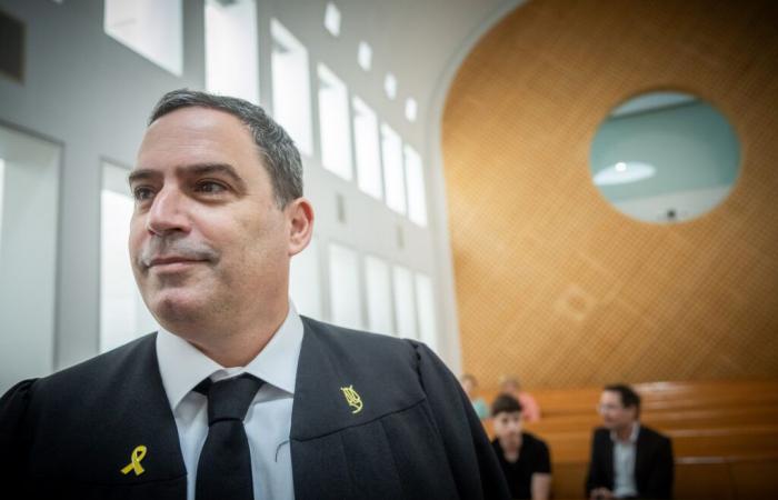 Leader dell’IBA espulso dalla riunione della Knesset dopo un alterco con un deputato