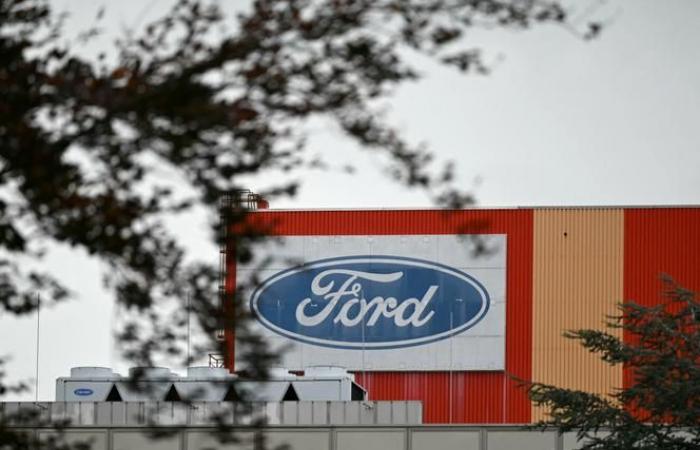 La casa automobilistica Ford annuncia 4.000 nuovi tagli di posti di lavoro in Europa