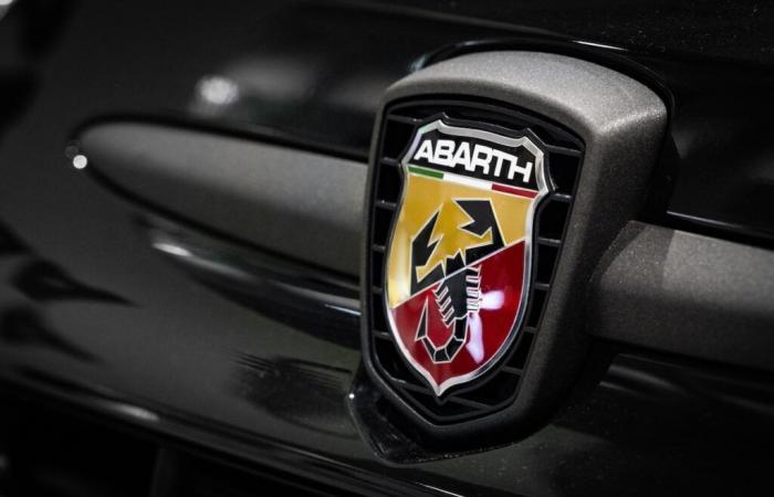 Abarth foot to the floor lascia le sue termiche in stile retrò