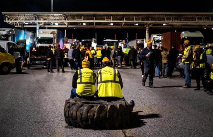 La Confederazione Rurale non si arrende, bloccata l’autostrada A9…