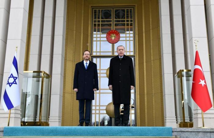 Erdogan ammette di aver vietato a Herzog di sorvolare la Turchia alla COP29