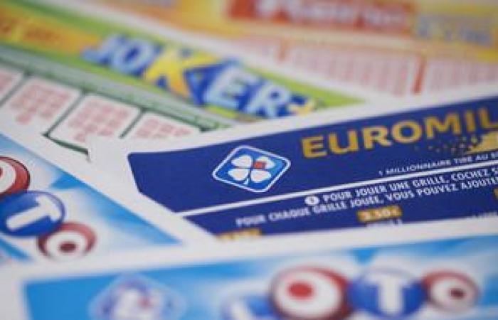 due giocatori perdono il jackpot per un numero