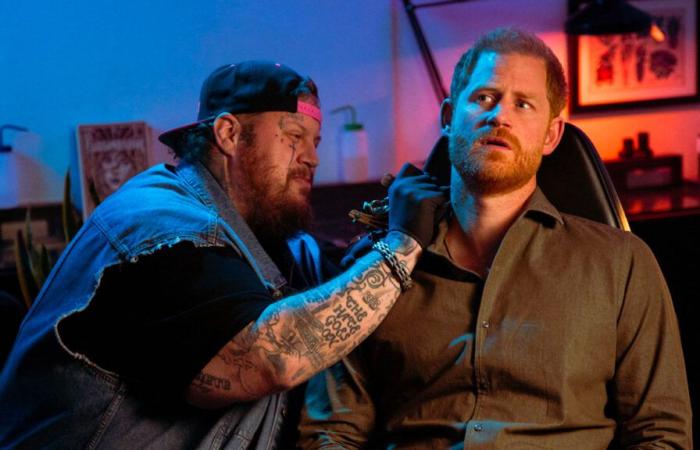 Il principe Harry si fa tatuare un Jelly Roll… in uno sketch per promuovere gli Invictus Games