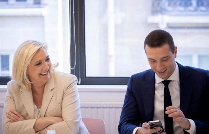 Marine Le Pen elogia il suo “rapporto di fiducia” con Jordan Bardella