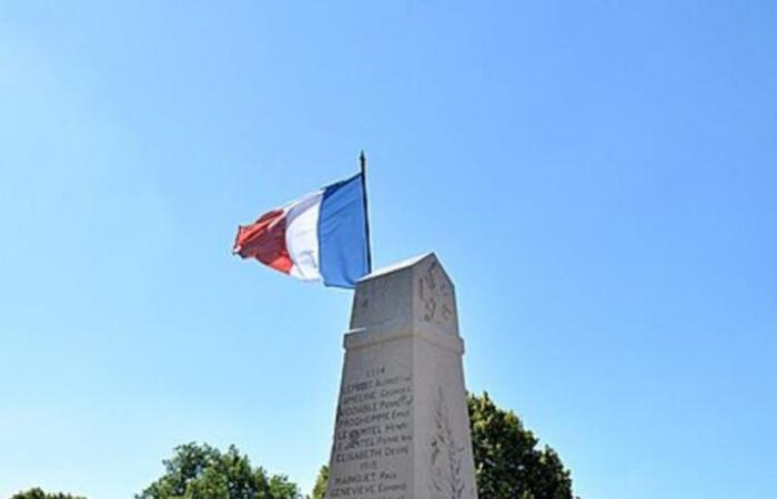 Val d'Oise. Una scuola rende omaggio ai soldati dai 14 ai 18 anni in un'atmosfera da caserma