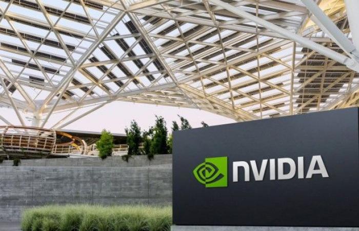 Le entrate di Nvidia quasi raddoppiano poiché la domanda di chip AI rimane forte