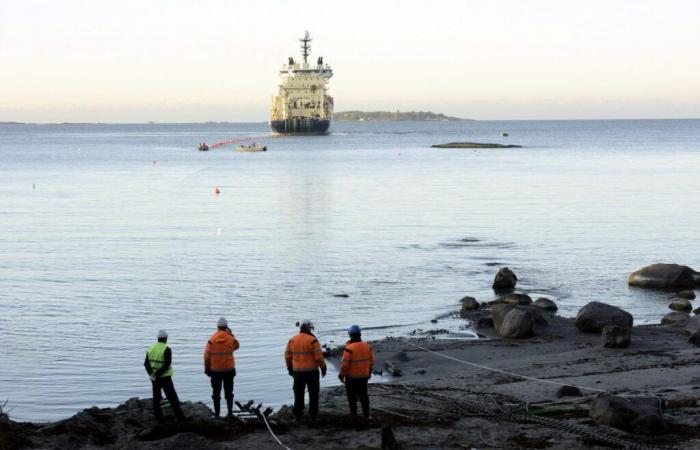 La Russia, accusata di essere responsabile della rottura di due cavi sottomarini nel Mar Baltico, considera l’accusa “assurda”