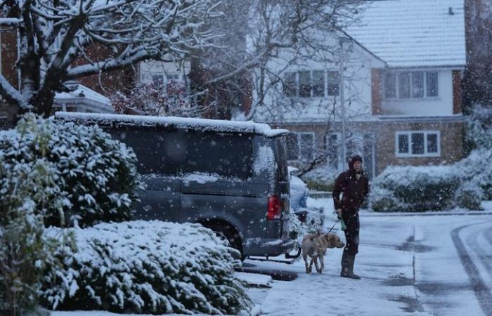 Meteo nel Regno Unito: nuovi avvisi di neve e ghiaccio emessi mentre i meteorologi avvertono di ulteriori disagi ai viaggi | Notizie dal Regno Unito