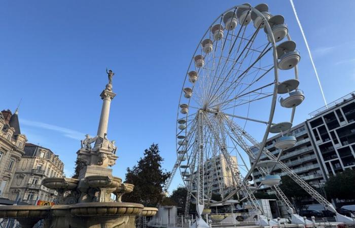 Drome. La ruota panoramica ritorna ai piedi della fontana monumentale di Valencia