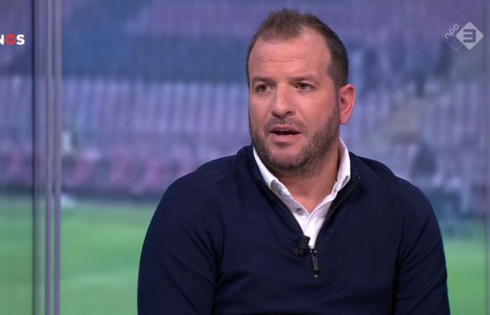 Rafael van der Vaart: ‘Gli pesa la maglia della nazionale olandese’